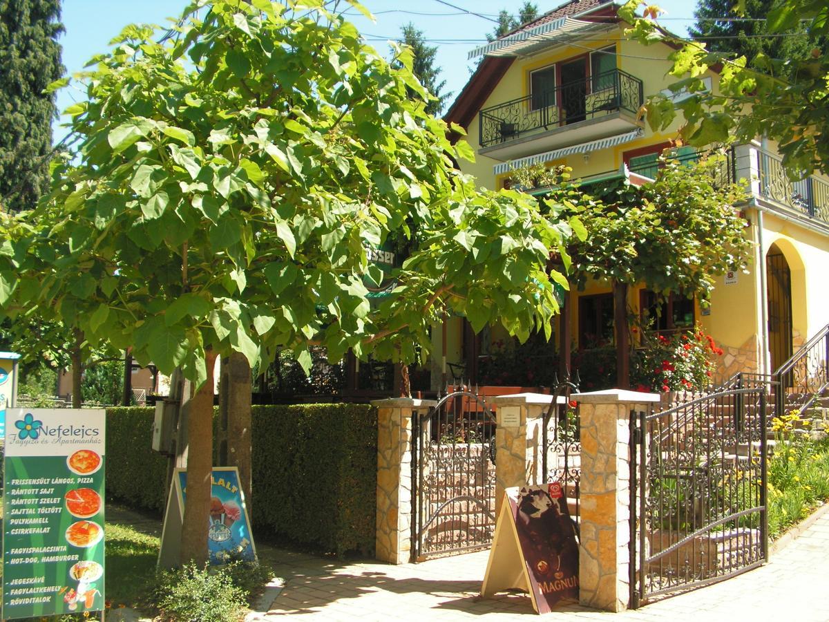 Nefelejcs Fagyizó és Apartmanház Kistolmacs Exterior foto